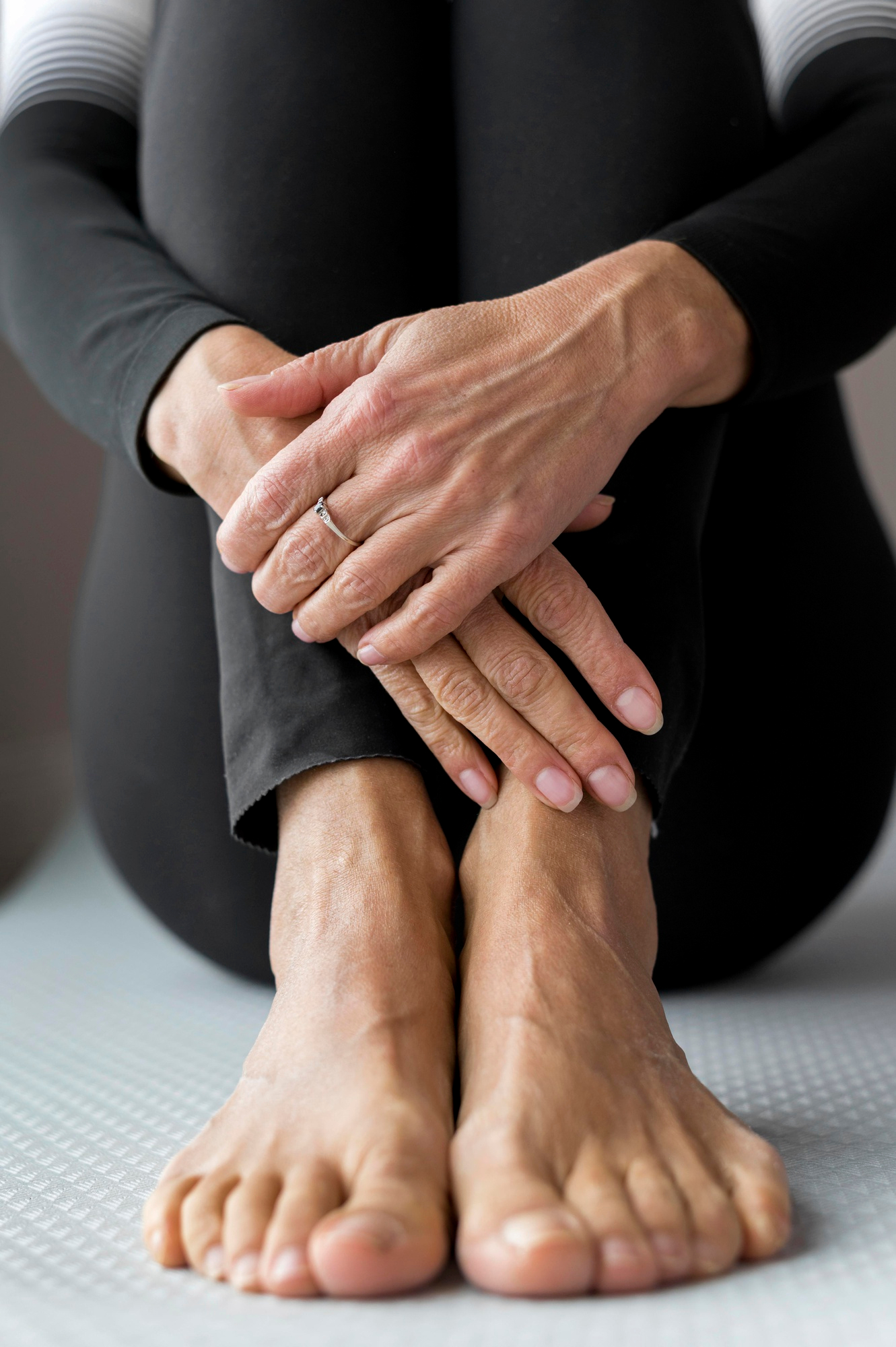 Geriatric foot care services for seniors to maintain healthy feet and mobility Geriatric foot care services for seniors to maintain healthy feet and mobility